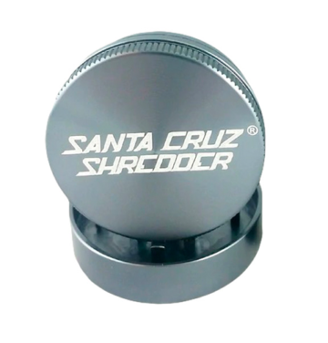 Moledor Santa Cruz Shredder Grinder | 2pc | 41mm 8 Moledor Santa Cruz Shredder Grinder | 2pc | 41mm - Imagen 3