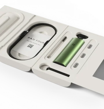 Vaporizador Pax Four 7 Contenido de la caja Pax Four: equipo, cable USB-C, herramientas y rejillas